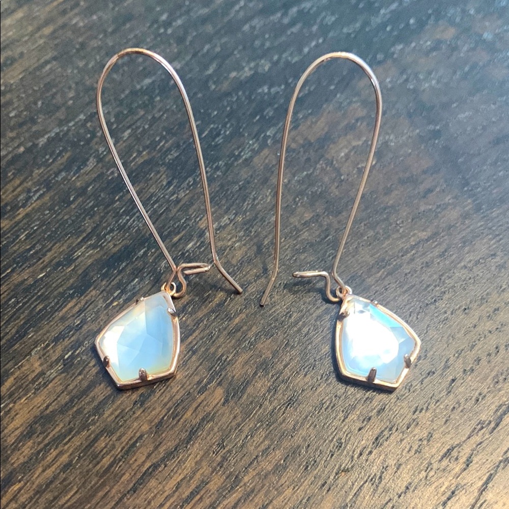Kendra Scott rose gold drop earrings